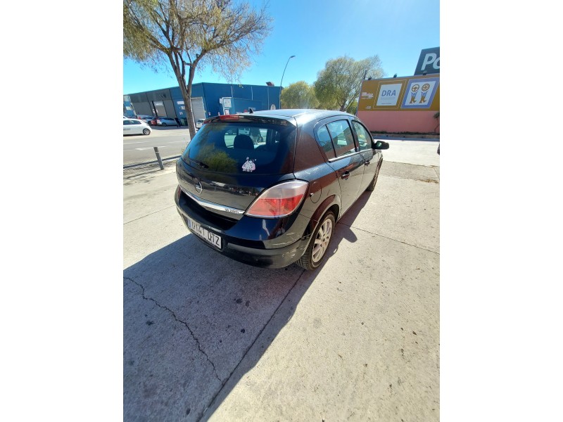 opel astra h (a04) del año 2005