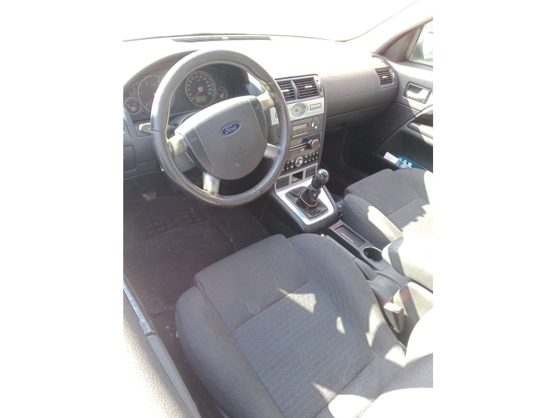 ford mondeo iii sedán (b4y) del año 2004