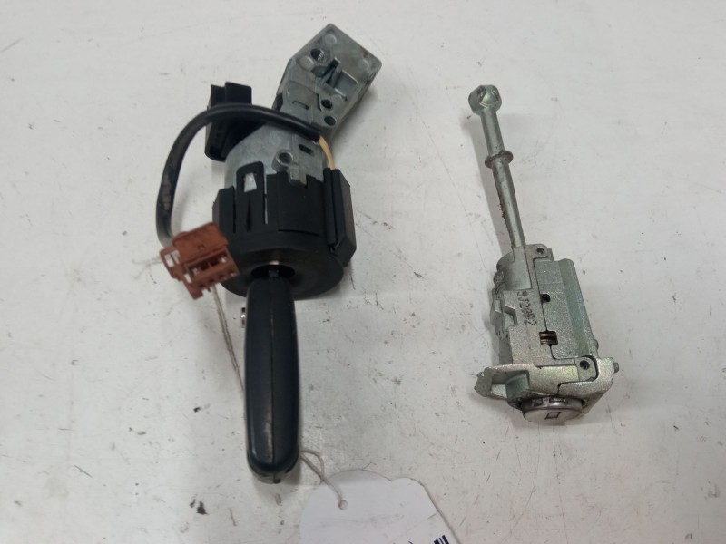 Recambio de kit bombines para citroën c3 ii (sc_) 1.2 vti 82 referencia OEM IAM   