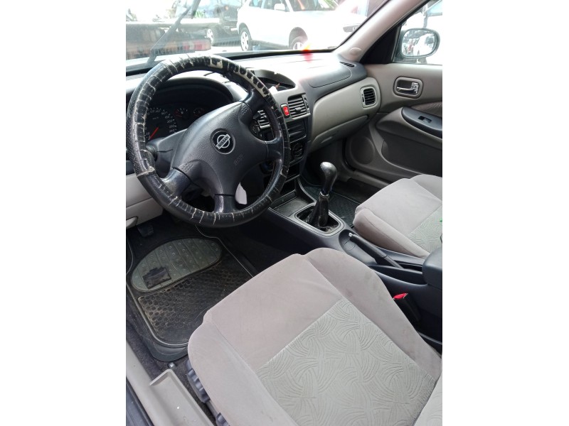 nissan almera ii hatchback (n16) del año 2002