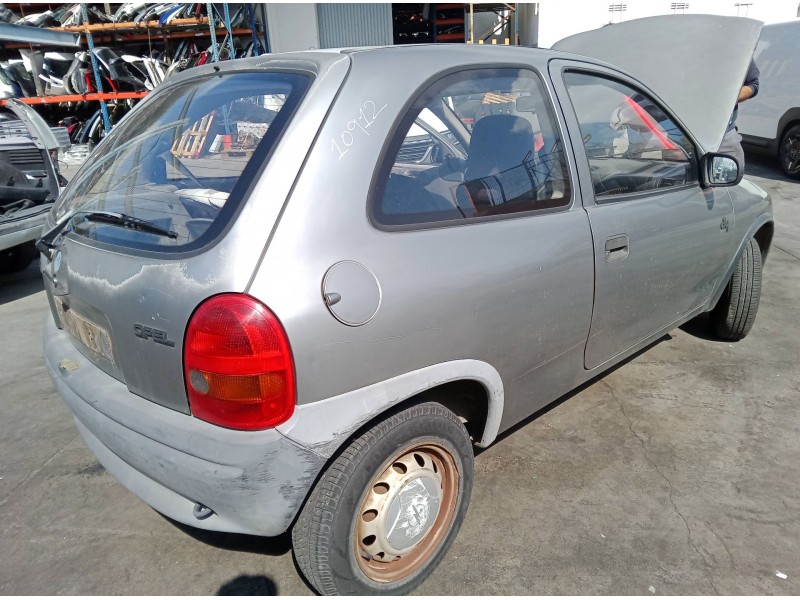 opel corsa b (s93) del año 1994