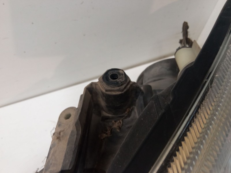 Recambio de faro izquierdo para skoda fabia ii (542) 1.2 12v referencia OEM IAM 5J1941017D  