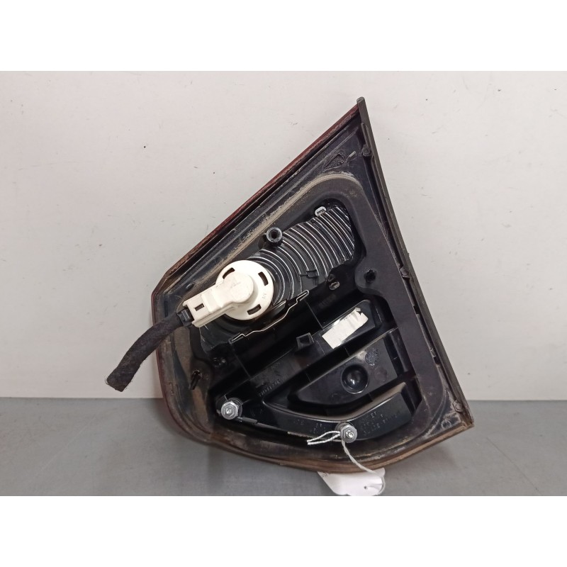 Recambio de piloto trasero porton izquierdo para citroën c4 picasso i monospace (ud_) 1.6 hdi 110 referencia OEM IAM 9653547777 