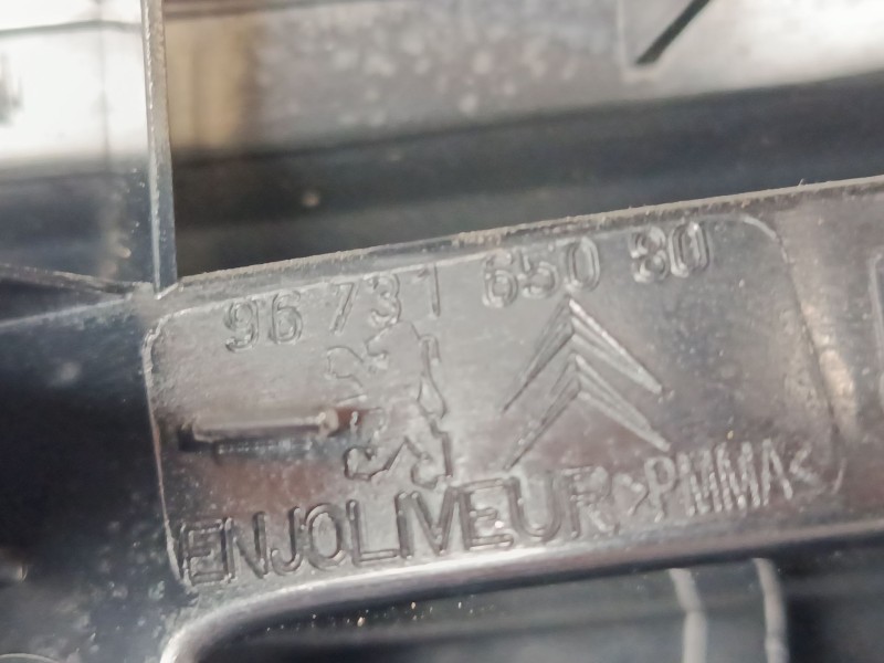 Recambio de piloto trasero porton izquierdo para citroën c4 picasso i monospace (ud_) 1.6 hdi 110 referencia OEM IAM 9653547777 