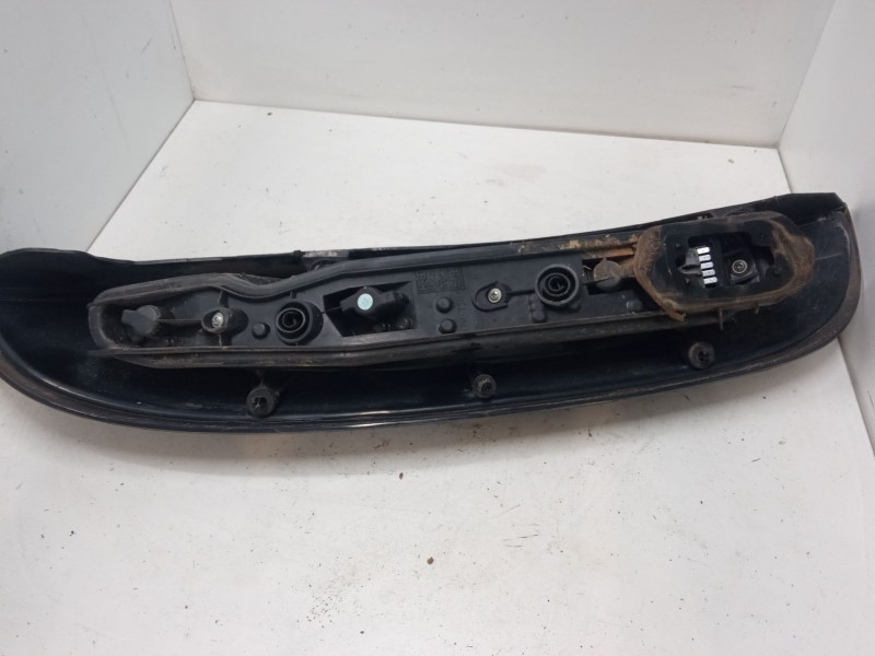 Recambio de piloto trasero derecho para opel corsa c (x01) 1.2 twinport (f08, f68) referencia OEM IAM   