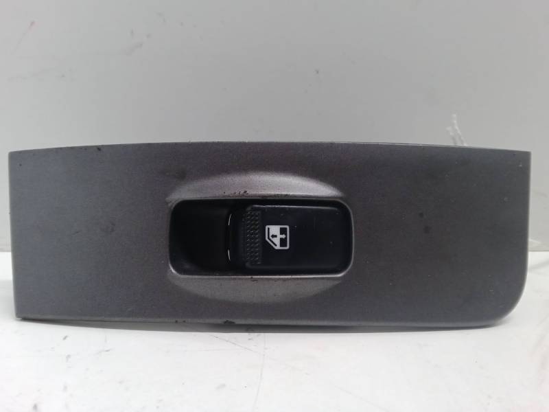 MANDO ELEVALUNAS TRASERO DERECHO PA6CF15 