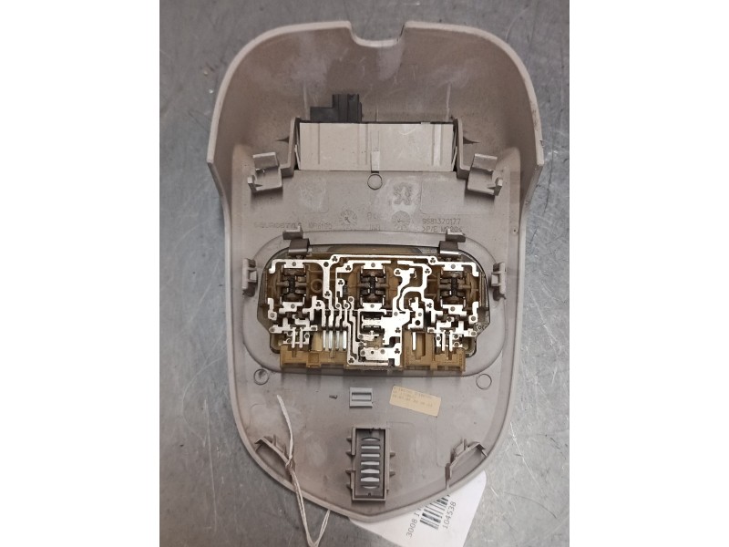 Recambio de luz interior delantera para peugeot 3008 i monospace (0u_) 1.6 hdi referencia OEM IAM 9681370177  