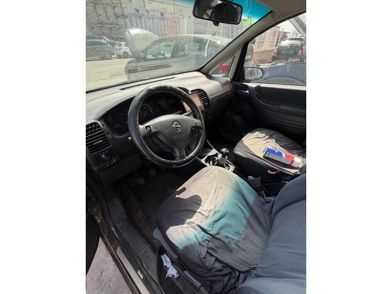 opel zafira a monospace (t98) del año 2001