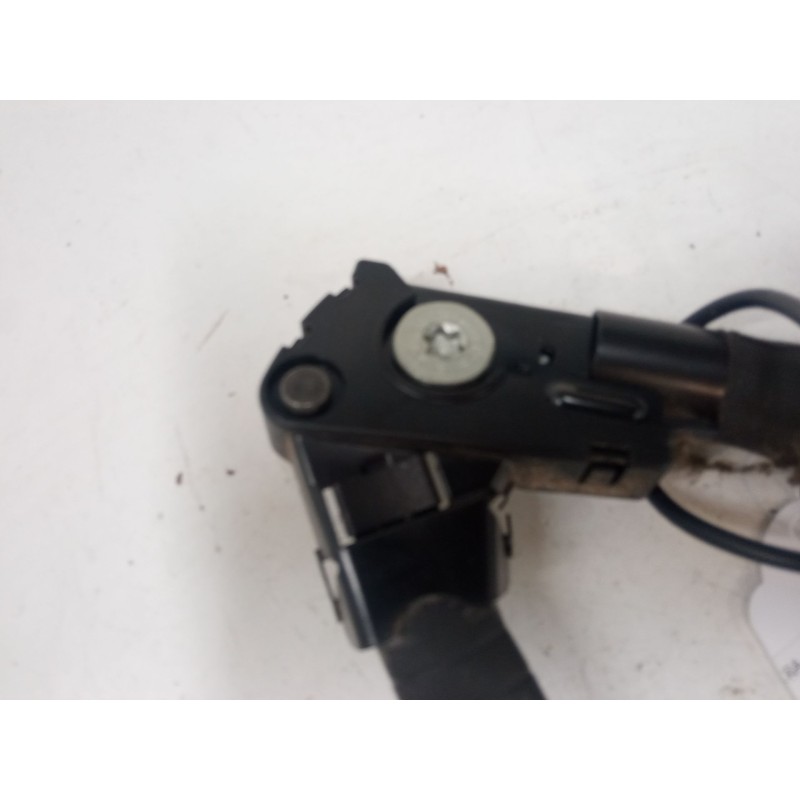 Recambio de anclaje cinturon delantero derecho para opel zafira / zafira family b (a05) 1.7 cdti (m75) referencia OEM IAM   