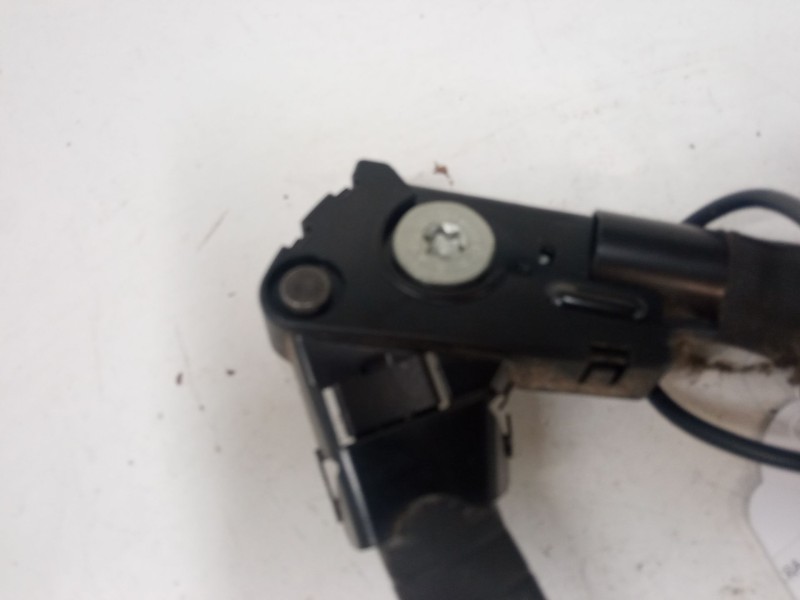 Recambio de anclaje cinturon delantero derecho para opel zafira / zafira family b (a05) 1.7 cdti (m75) referencia OEM IAM   