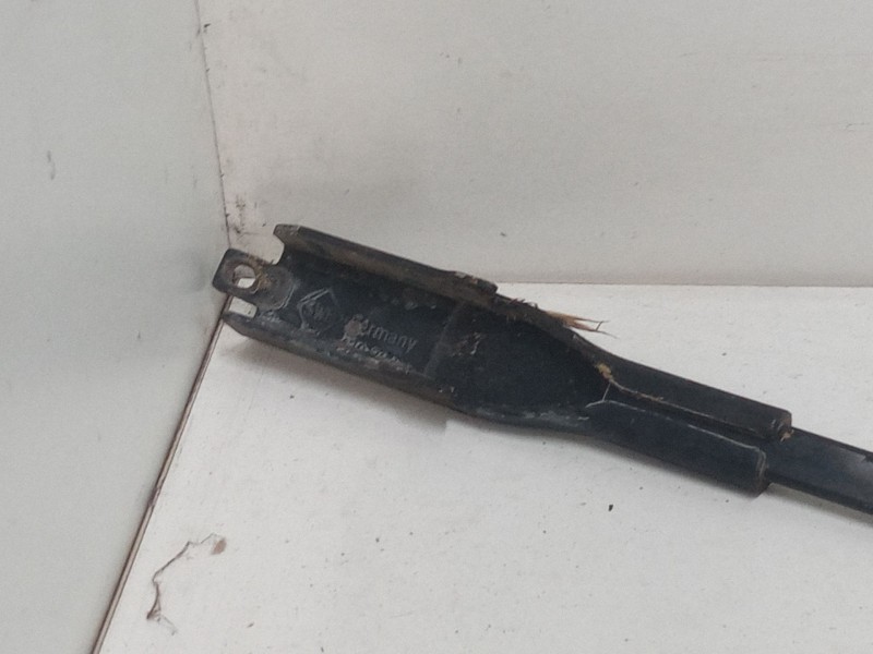 Recambio de brazo limpia delantero derecho para alfa romeo mito (955_) 1.4 tjet (955axa1b) referencia OEM IAM   