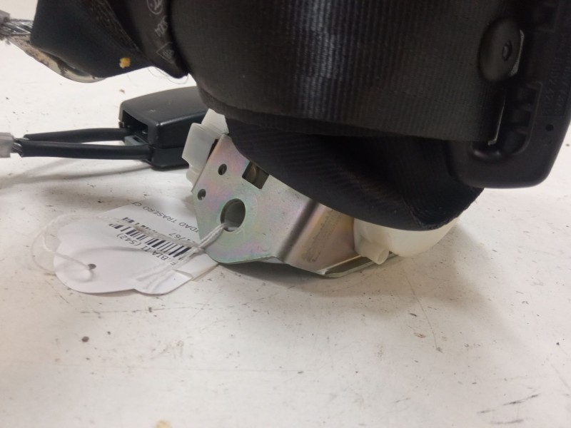 Recambio de cinturon seguridad trasero central para skoda fabia ii (542) 1.2 12v referencia OEM IAM   