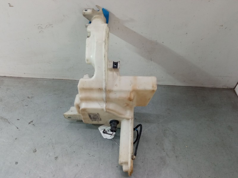 Recambio de deposito limpiaparabrisas para volkswagen passat b6 (3c2) 2.0 tdi 16v referencia OEM IAM   