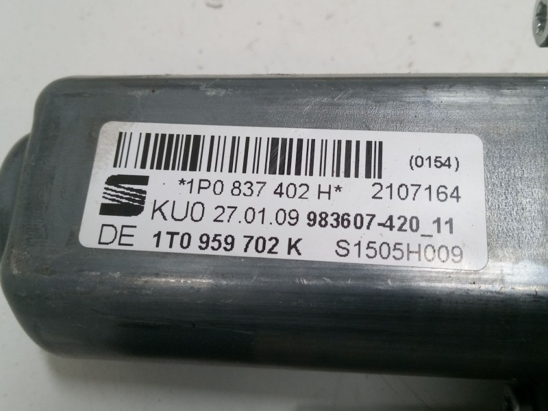 Recambio de elevalunas electrico delantero derecho para seat leon (1p1) 1.4 16v referencia OEM IAM   