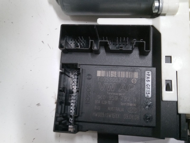 Recambio de elevalunas electrico delantero derecho para seat leon (1p1) 1.4 16v referencia OEM IAM   