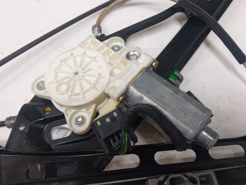 Recambio de elevalunas electrico delantero izquierdo para mercedes-benz clase e (w211) e 270 cdi (211.016) referencia OEM IAM   