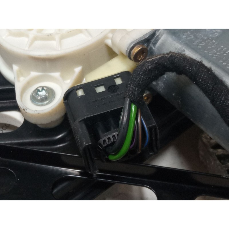 Recambio de elevalunas electrico delantero izquierdo para mercedes-benz clase e (w211) e 270 cdi (211.016) referencia OEM IAM   