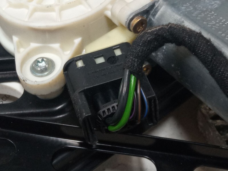 Recambio de elevalunas electrico delantero izquierdo para mercedes-benz clase e (w211) e 270 cdi (211.016) referencia OEM IAM   