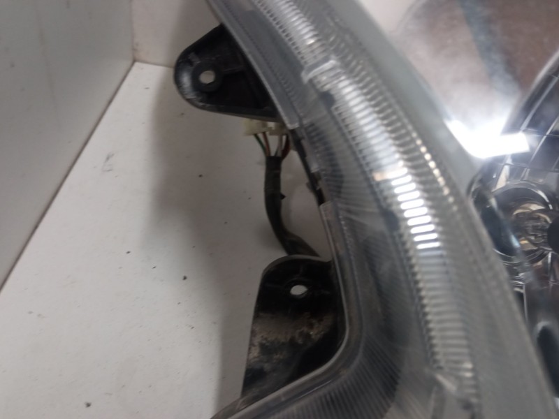 Recambio de faro delantero para honda www125ex referencia OEM IAM   
