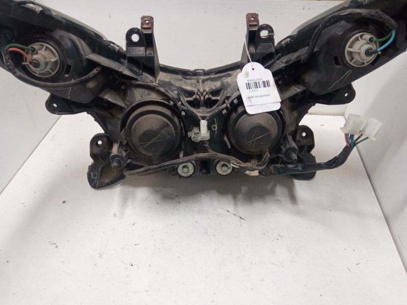 Recambio de faro delantero para honda www125ex referencia OEM IAM   