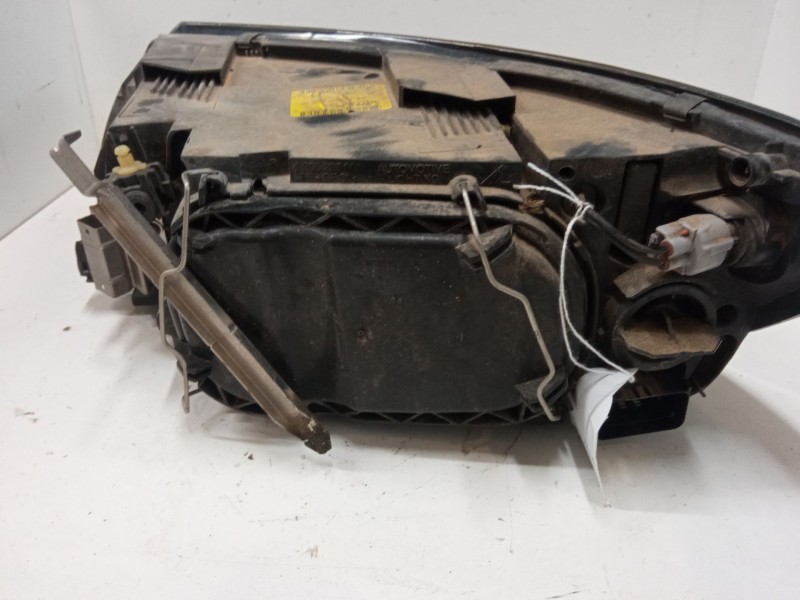 Recambio de faro derecho para volvo s40 ii (544) 1.8 referencia OEM IAM   