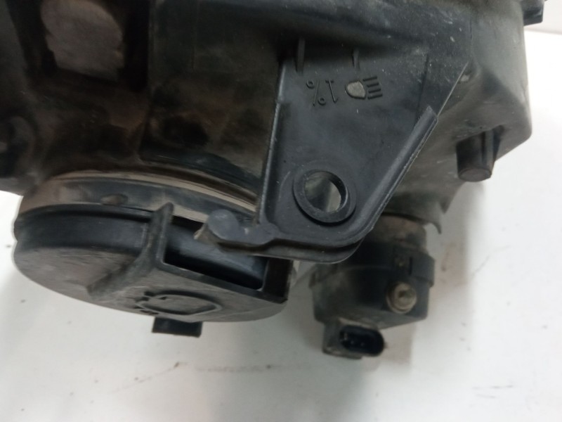 Recambio de faro izquierdo para renault kangoo (kc0/1_) d 65 1.9 (kc0e, kc02, kc0j, kc0n) referencia OEM IAM   