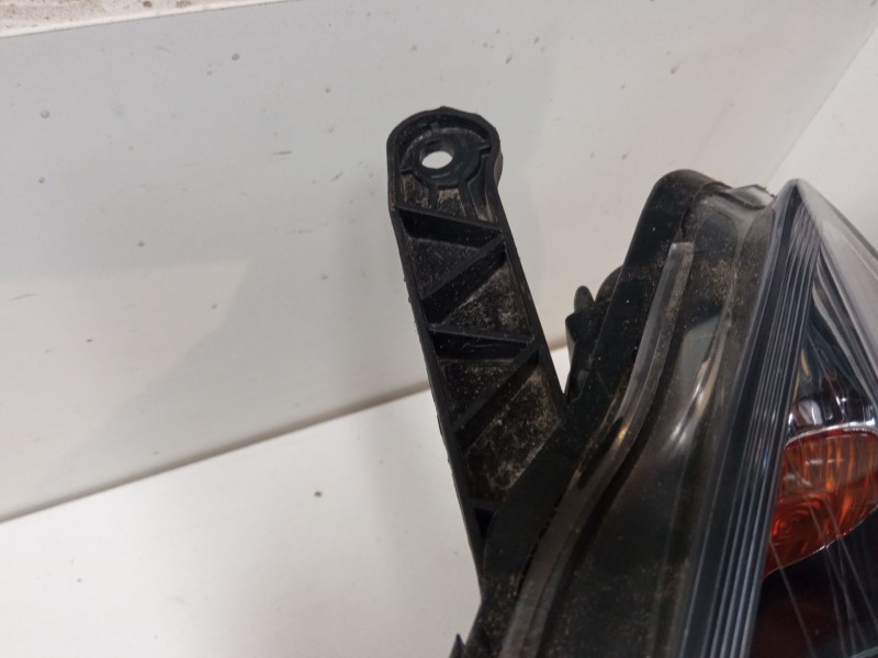 Recambio de faro izquierdo para opel zafira / zafira family b (a05) 1.7 cdti (m75) referencia OEM IAM   