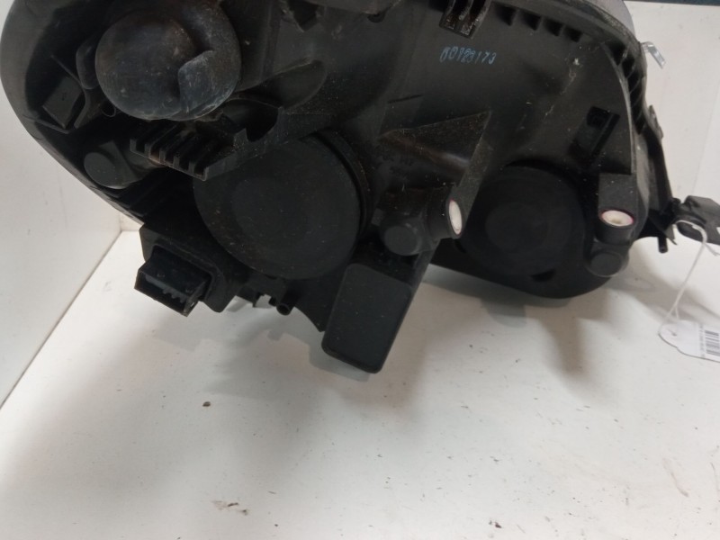 Recambio de faro izquierdo para opel zafira / zafira family b (a05) 1.7 cdti (m75) referencia OEM IAM   