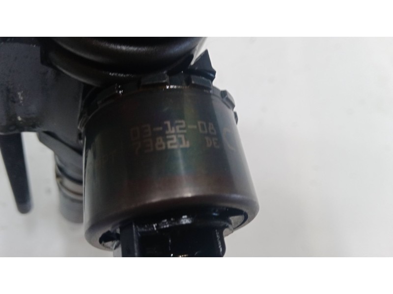 Recambio de inyector para volkswagen golf v (1k1) 2.0 tdi 16v referencia OEM IAM   