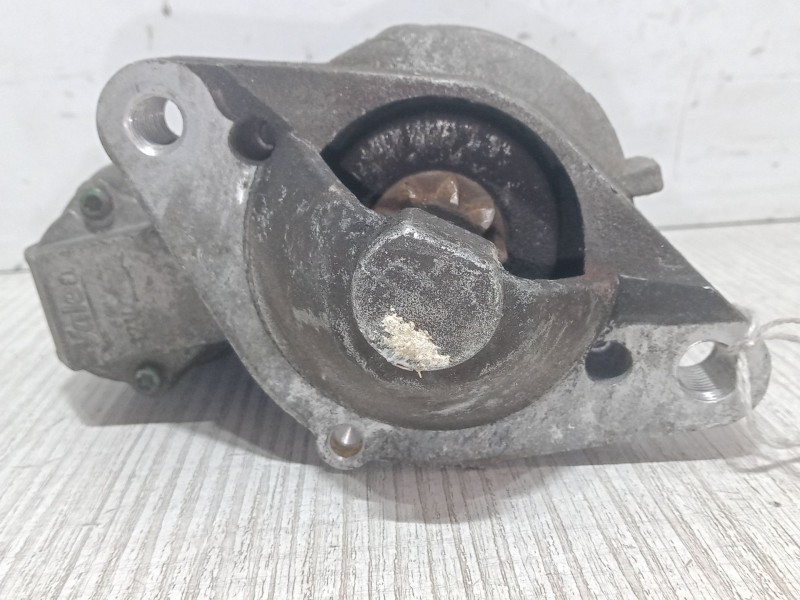 Recambio de motor arranque para renault clio iii (br0/1, cr0/1) 1.2 16v (br02, br0j, br11, cr02, cr0j, cr11) referencia OEM IAM 