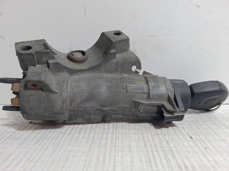 Recambio de clausor para seat leon (1m1) 1.6 16 v referencia OEM IAM 4BO905851C  