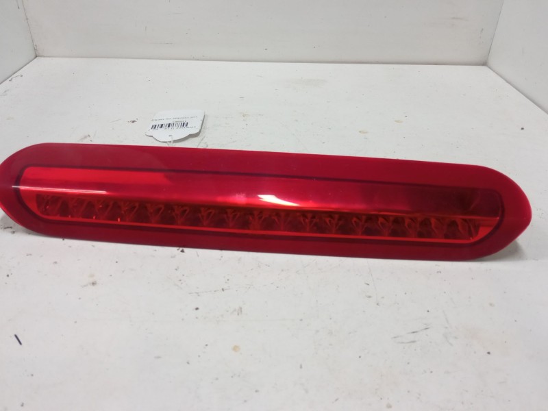 Recambio de luz central de freno para kia sportage ii (je_, km_) 2.0 i 16v referencia OEM IAM   