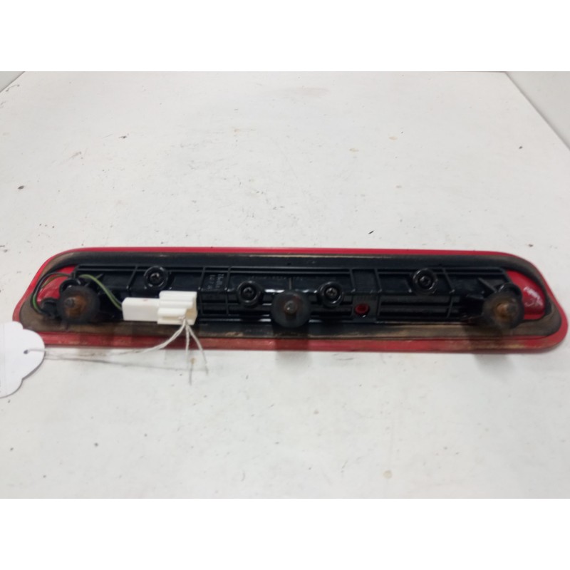 Recambio de luz central de freno para kia sportage ii (je_, km_) 2.0 i 16v referencia OEM IAM   