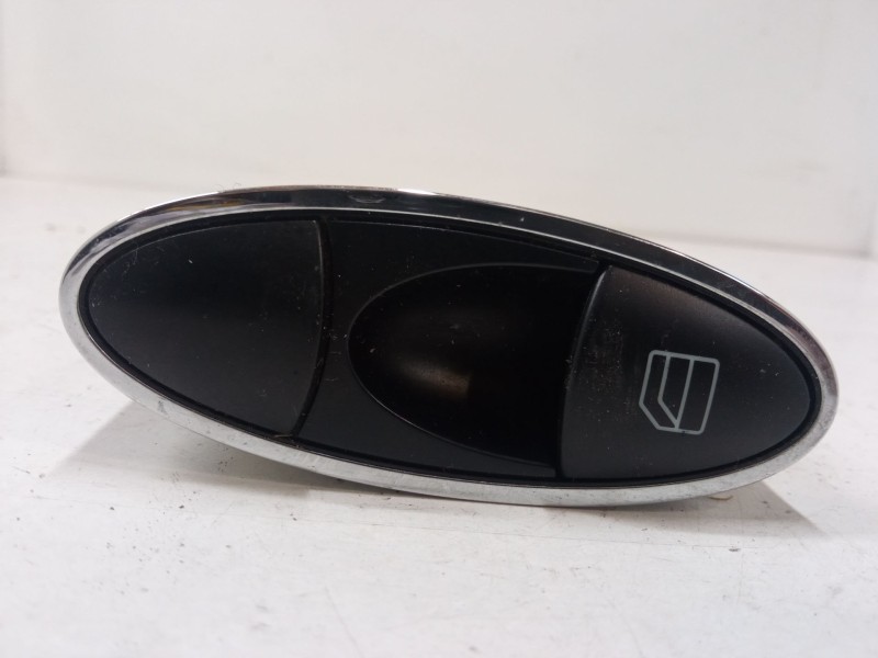 Recambio de mando elevalunas delantero derecho para mercedes-benz clase e (w211) e 270 cdi (211.016) referencia OEM IAM 21182113