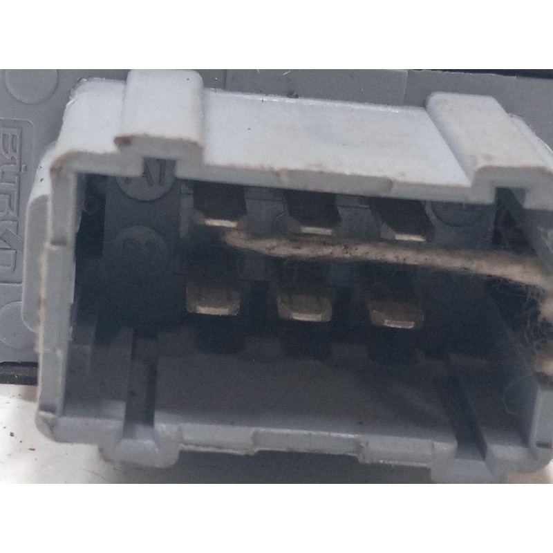 Recambio de mando elevalunas delantero derecho para citroën c3 iii (sx) 1.6 bluehdi 75 referencia OEM IAM   