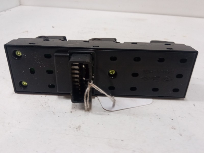 Recambio de mando elevalunas delantero izquierdo para kia sportage ii (je_, km_) 2.0 i 16v referencia OEM IAM   