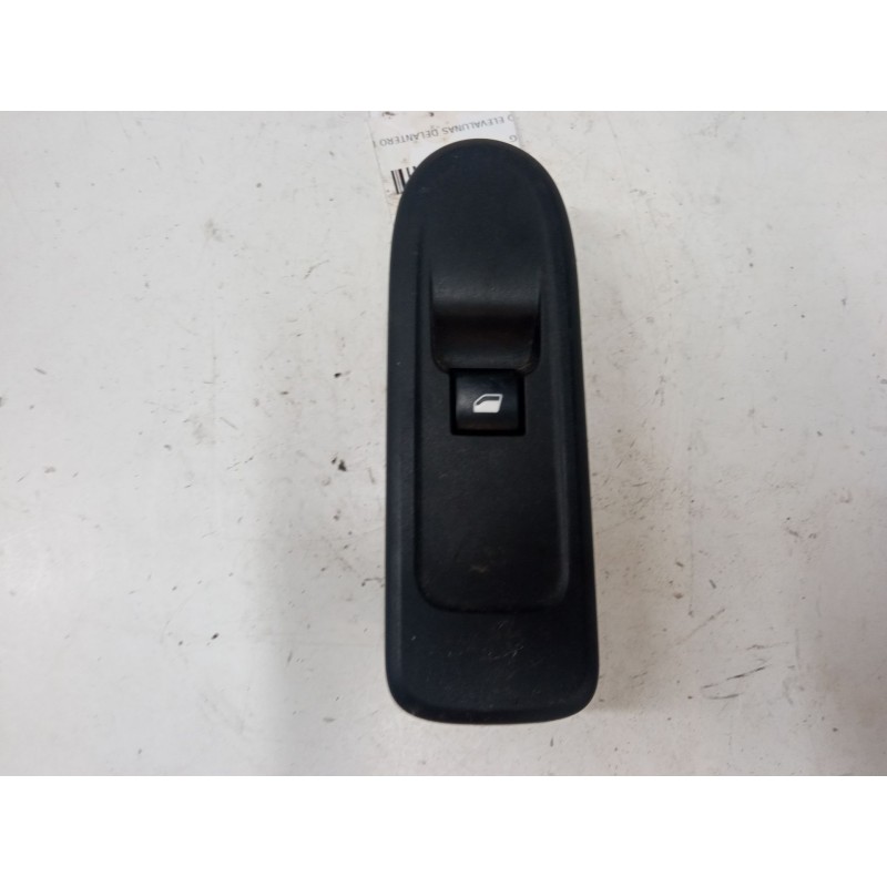 Recambio de mando elevalunas delantero derecho para citroën c3 ii (sc_) 1.2 vti 82 referencia OEM IAM   