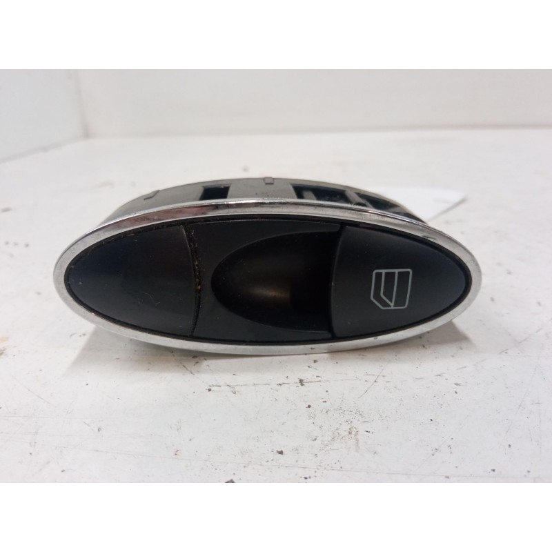 Recambio de mando elevalunas trasero izquierdo para mercedes-benz clase e (w211) e 270 cdi (211.016) referencia OEM IAM   