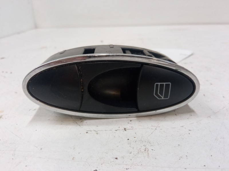 Recambio de mando elevalunas trasero izquierdo para mercedes-benz clase e (w211) e 270 cdi (211.016) referencia OEM IAM   