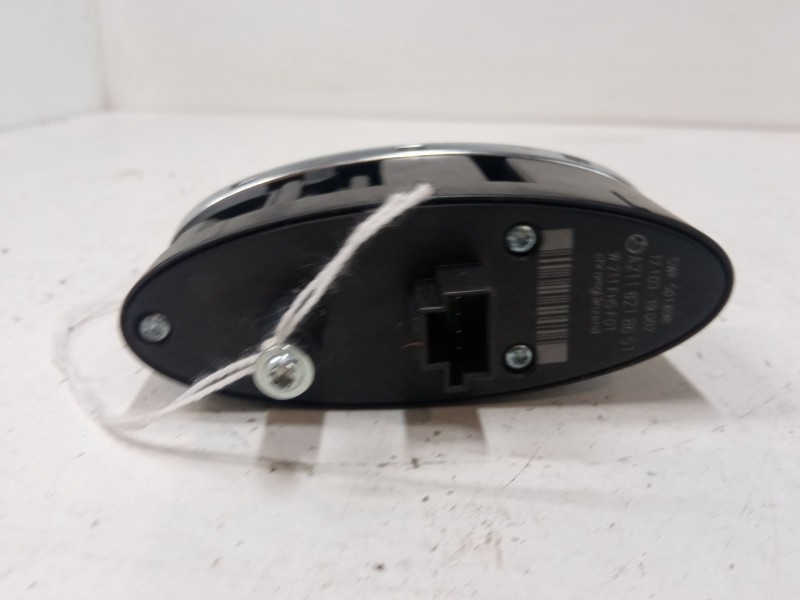 Recambio de mando elevalunas trasero izquierdo para mercedes-benz clase e (w211) e 270 cdi (211.016) referencia OEM IAM   