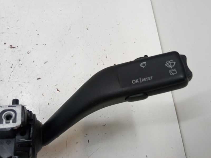 Recambio de mando luces para seat toledo iii (5p2) 1.9 tdi referencia OEM IAM 1K0953503AT 1K0953519A 1K0953513A