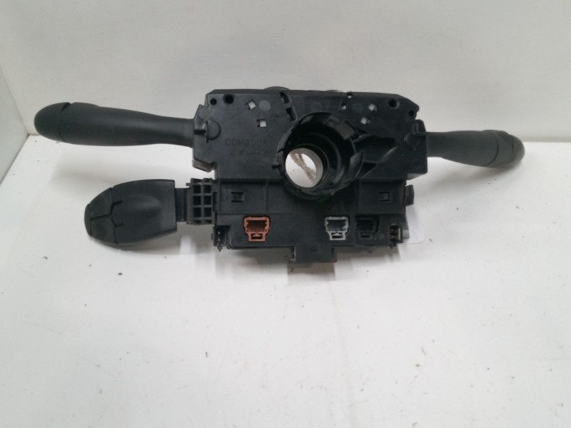 Recambio de mando luces para peugeot partner tepee 1.6 hdi 90 referencia OEM IAM   