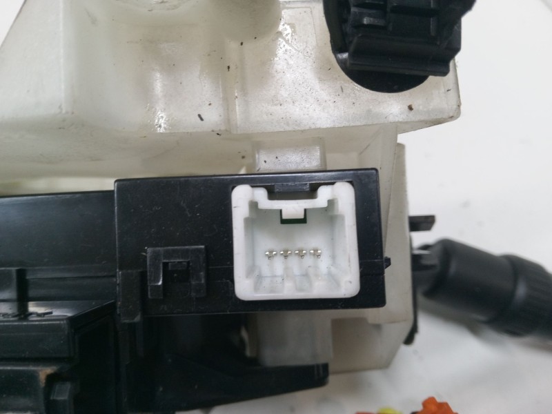 Recambio de mando luces para mazda 3 sedán (bk) 1.6 di turbo (bk12y) referencia OEM IAM   