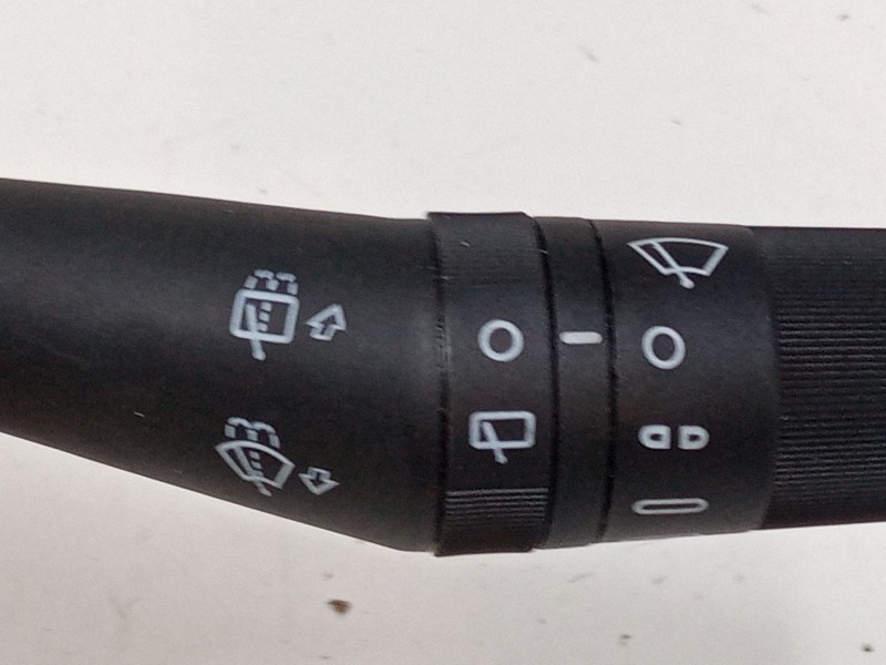 Recambio de mando luces para fiat punto (199_) 1.3 d multijet referencia OEM IAM 202200100  