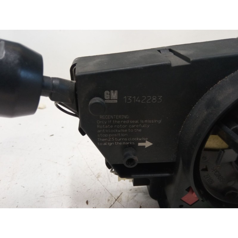 Recambio de mando luces para opel corsa d (s07) 1.3 cdti (l08, l68) referencia OEM IAM 13142283  