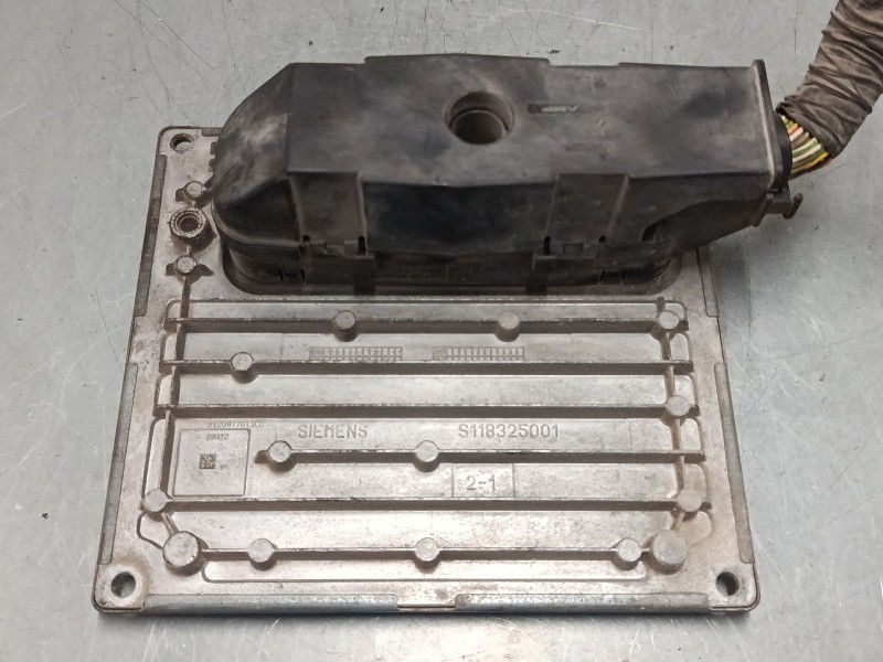 Recambio de centralita motor uce para ford fusion (ju_) 1.4 referencia OEM IAM 4S6112A650NB S120977013C SIM210