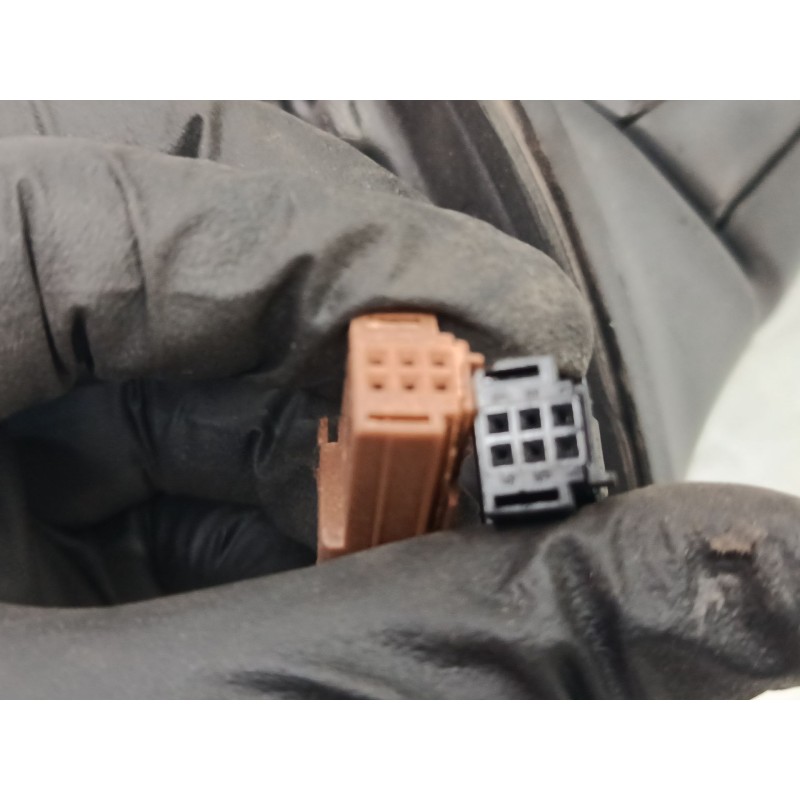 Recambio de retrovisor electrico izquierdo para citroën berlingo multispace (b9) 1.6 hdi 90 referencia OEM IAM   