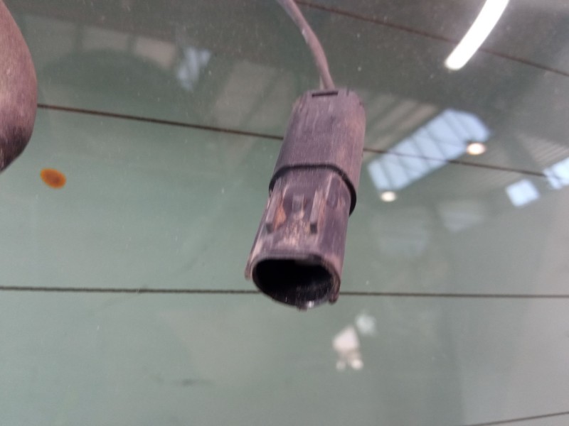 Recambio de porton trasero para renault clio ii (bb_, cb_) 1.5 dci (b/c2j) referencia OEM IAM   