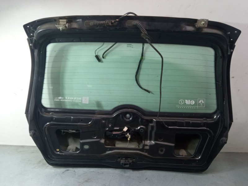Recambio de porton trasero para renault clio ii (bb_, cb_) 1.5 dci (b/c2j) referencia OEM IAM   