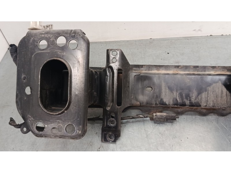 Recambio de refuerzo paragolpes delantero para ford fiesta vi (cb1, ccn) 1.4 tdci referencia OEM IAM 8V5117K876BJ  